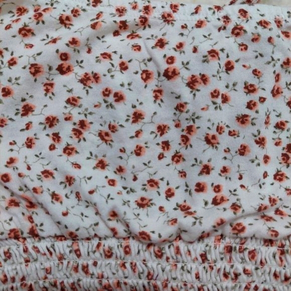 Floral peasant crop top from Garage. - Picture 7 of 8